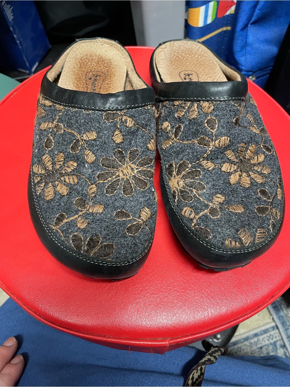 Women’s Gray Felt Slip-On Clogs leather  with Brown Floral Embroidery